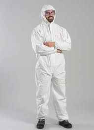 Tuta terza categoria classe 5-6 protezione da agenti infettivi